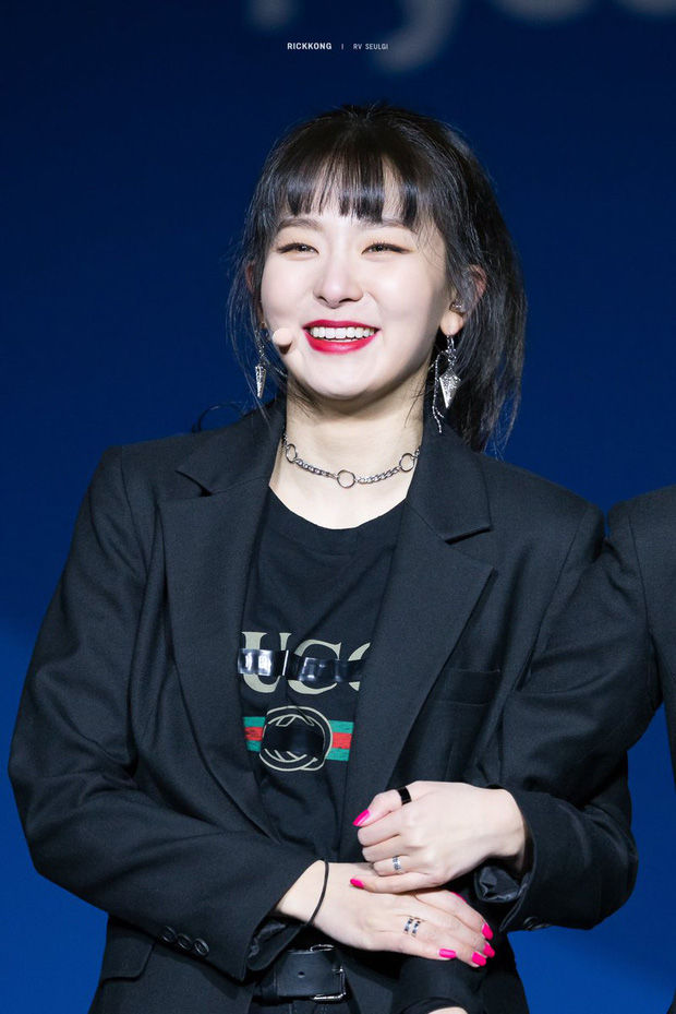 Dahyun (TWICE) và dàn idol sở hữu mắt cười một mí đẹp lạ