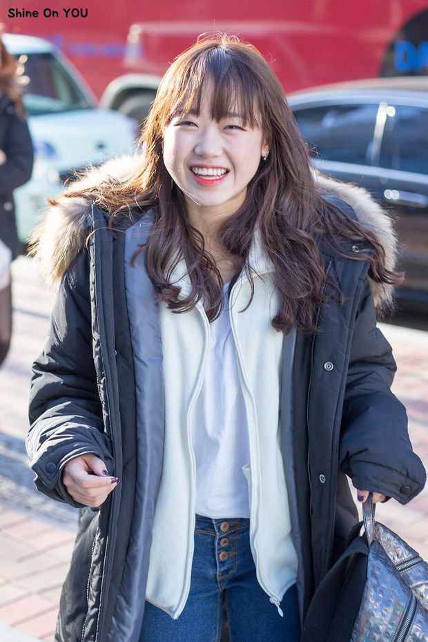 Dahyun (TWICE) và dàn idol sở hữu mắt cười một mí đẹp lạ