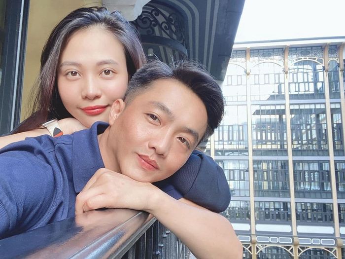 Đại Nghĩa chấm dứt đời độc thân, Noo Phước Thịnh tình tứ hôn đàn chị