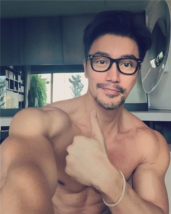 Đàn ông râu mọc càng nhanh chứng tỏ nhu cầu sinh lý càng mạnh