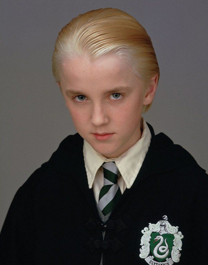 Dàn sao Harry Potter sau 18 năm: Nam chính Daniel dậy thì thất bại