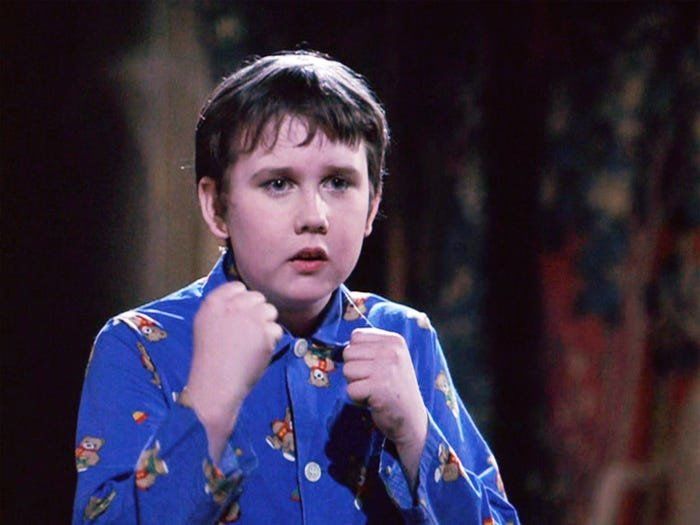 Dàn sao Harry Potter sau 18 năm: Nam chính Daniel dậy thì thất bại