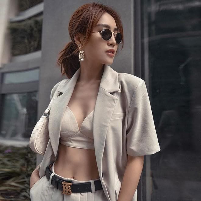Đâu chỉ kín đáo chuẩn “ngọc nữ”: Lan Ngọc ăn mặc táo bạo cũng hút hồn