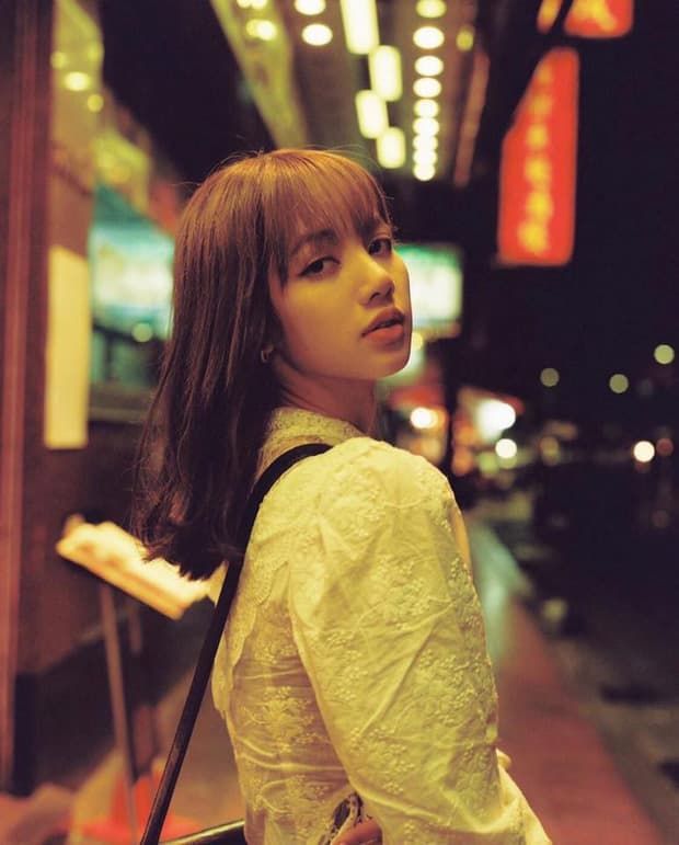 Diện đồ đơn giản vẫn cứ hot Instagram, mấy ai đạt đẳng cấp như Lisa