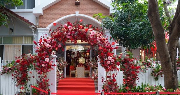 Đội hình bê tráp xinh cực phẩm của cặp đôi Đông Nhi – Ông Cao Thắng