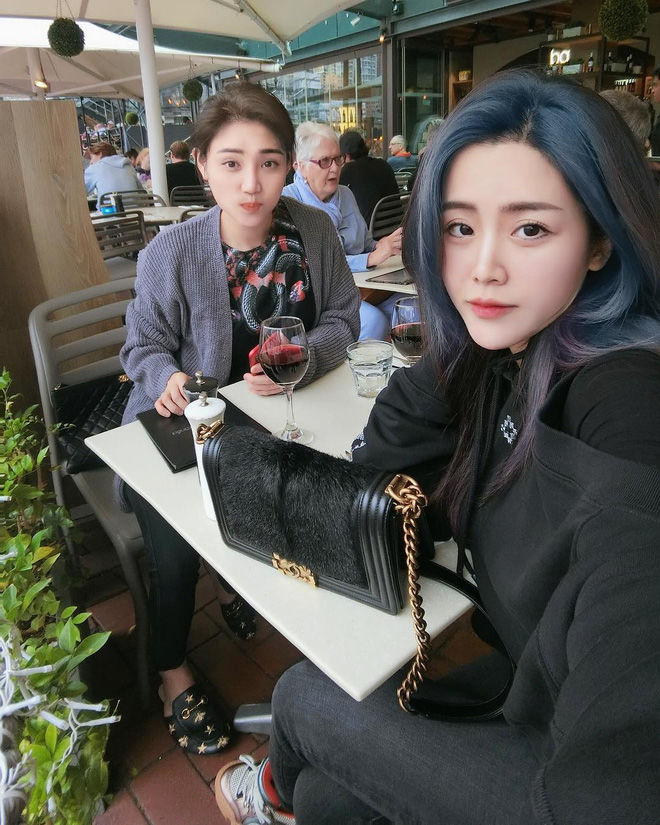 Ông Thoại Liên, rich kid với thú vui hàng hiệu xa xỉ, có hẳn BST túi