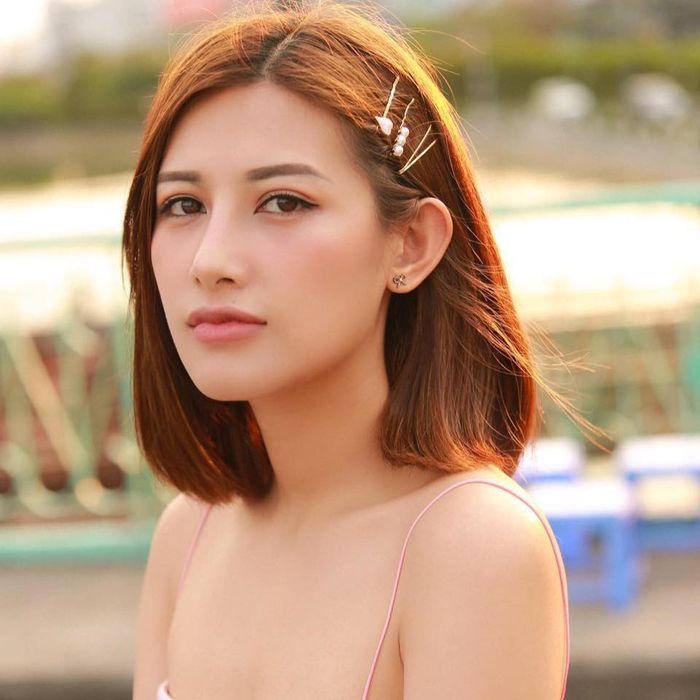 Emmy Nguyễn - cô nàng nóng bỏng chuẩn đét VJ nhà người ta
