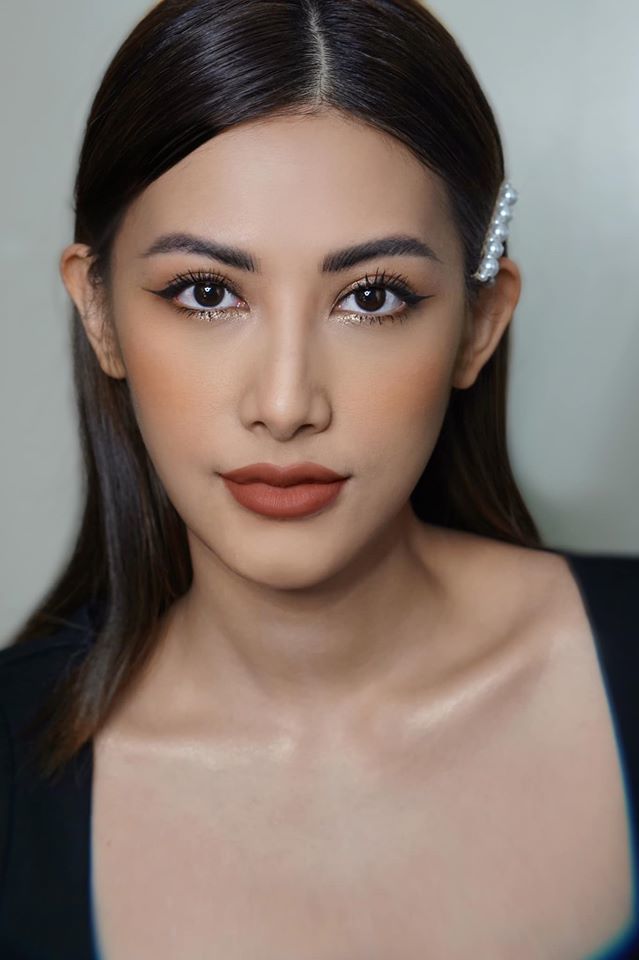 Emmy Nguyễn - cô nàng nóng bỏng chuẩn đét VJ nhà người ta