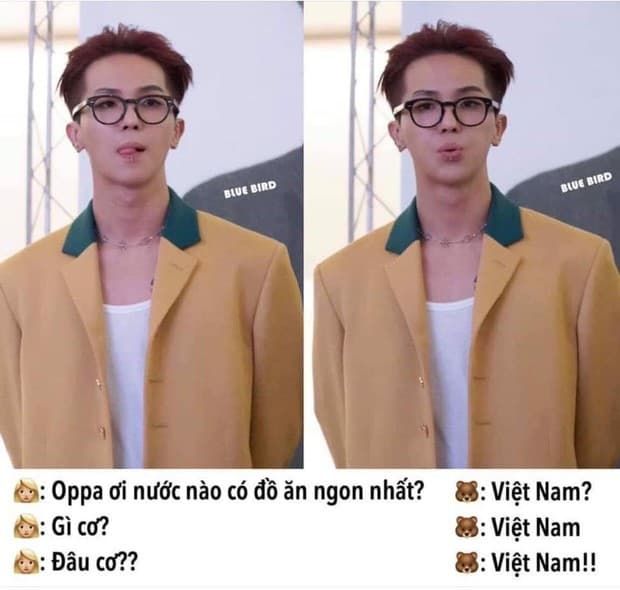 Fan bắt gặp SeungHoon (WINNER) đi xe máy, ăn bánh mì vỉa hè ở Đà Nẵng