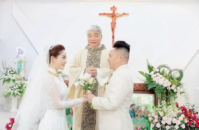 Trịnh Thăng Bình - Ông Thoại Liên đẹp đôi, Vương Khang hội ngộ Bảo Thy