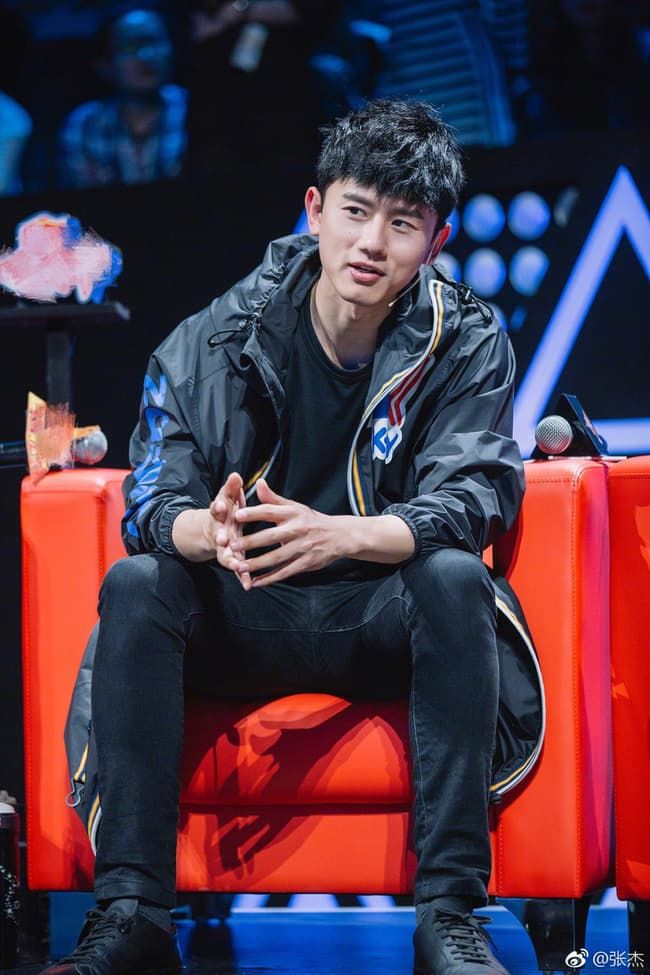 Ghi hình show thực tế: Cao Dĩ Tường đột tử, Lý Thần phải ngồi xe lăn