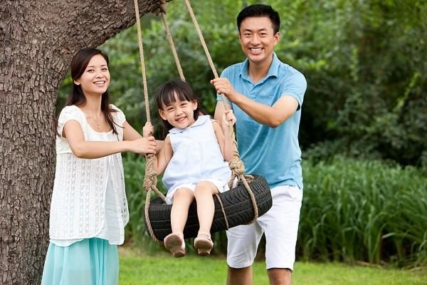 NC từ Lego: Gia đình hạnh phúc khi bố mẹ chơi với con nhiều hơn