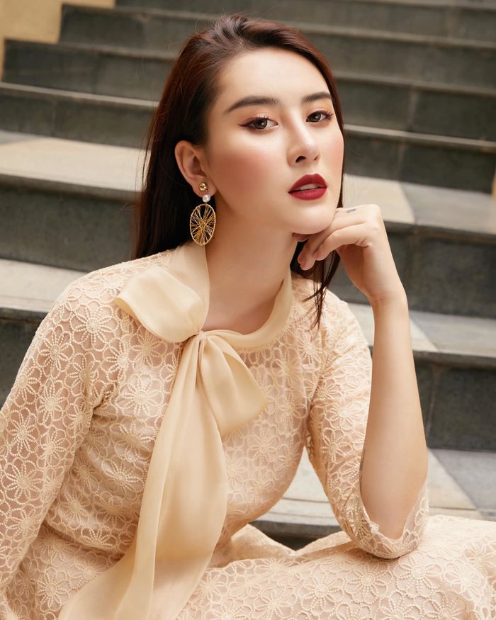 Hà Lade- Mỹ nhân sang chảnh đa phong cách nhất nhì showbiz Việt