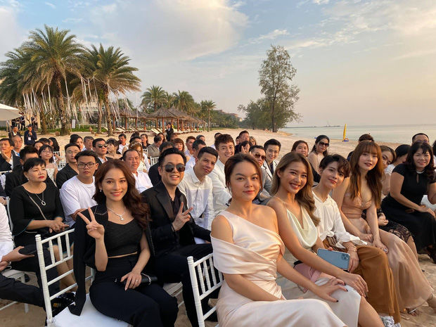 Hai thái cực đám cưới Đông Nhi - Bảo Thy: Bên rình rang, bên kín đáo