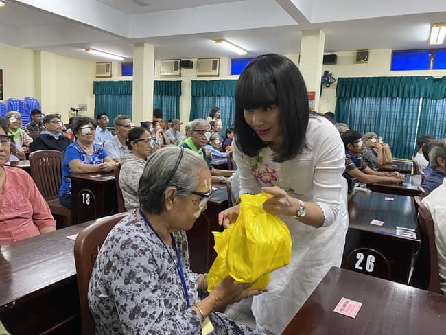 H'Hen Niê đáp trả khi bị ví búp bê Ken, Lan Khuê sốt ruột vì chưa sinh