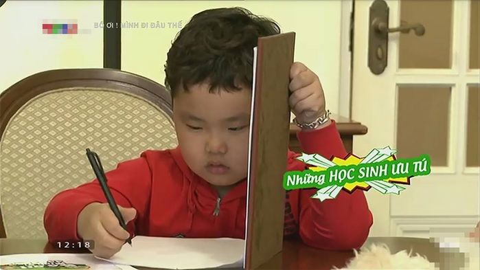 “Hiện tượng” Bố Ơi mùa 2: Bi béo ngày ấy bây giờ vẫn đáng yêu hết nấc