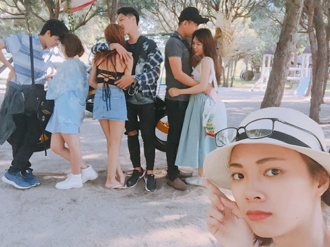 Hội bạn thân luôn có 1 đứa bình thản nhìn những đứa khác lập gia đình