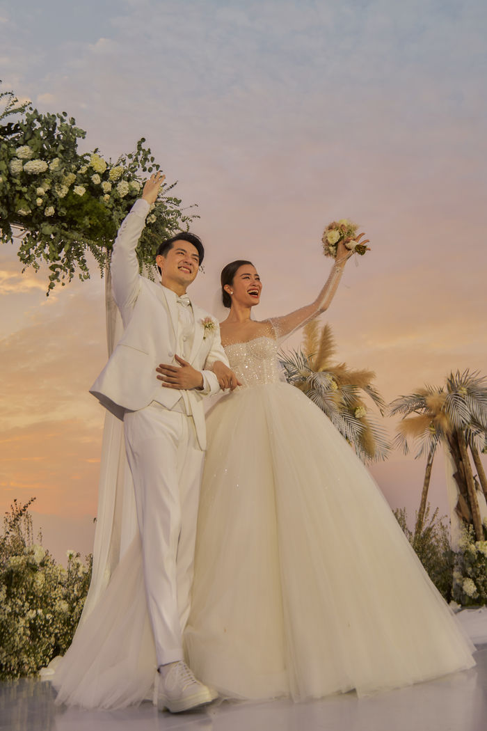 Hôn lễ như mơ của sao Việt: Siêu đám cưới của Nhi - Thắng xa hoa nhất