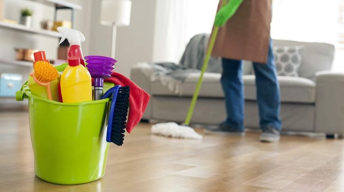 Thuê một người làm giúp việc nhà sẽ làm bạn hạnh phúc hơn đi shopping