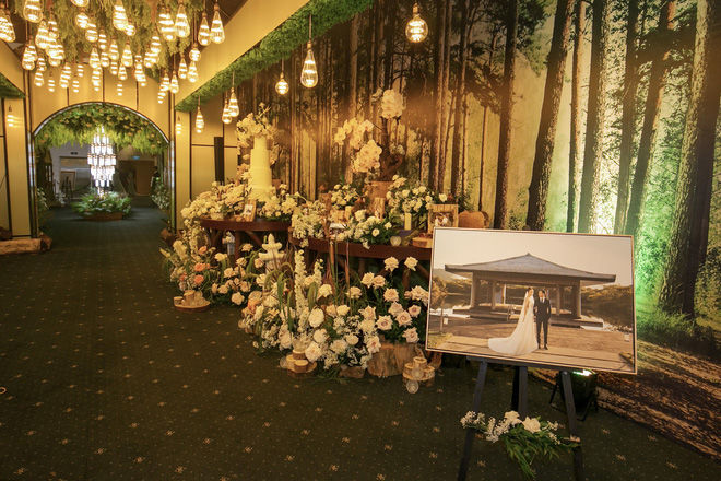 Không gian tiệc cưới đẹp như mơ của dàn sao Vbiz 2019