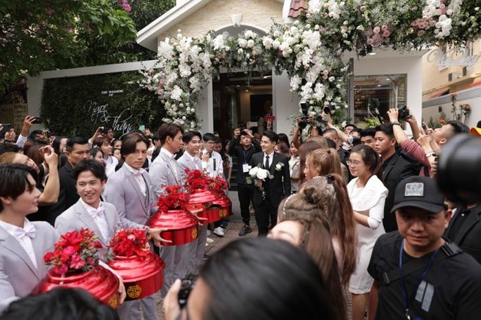 Khổng Tú Quỳnh người bạn thân trong đội hình bê tráp đám hỏi Đông Nhi