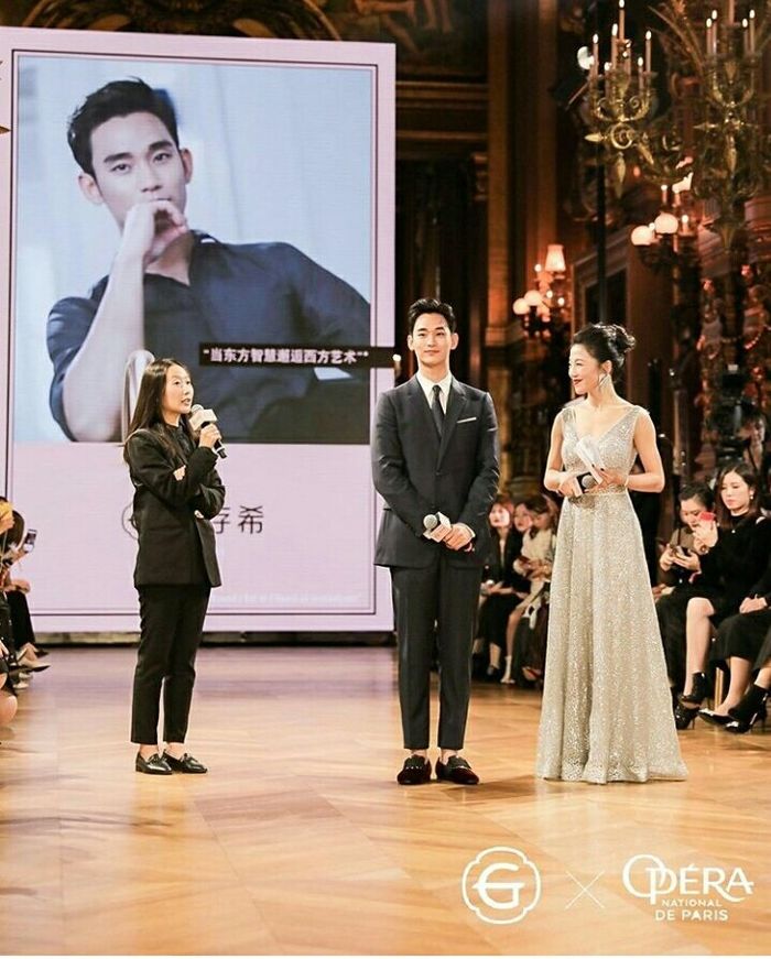 Kim Soo Hyun tái xuất cực điển trai, chị em lại đua nhau nhận chồng