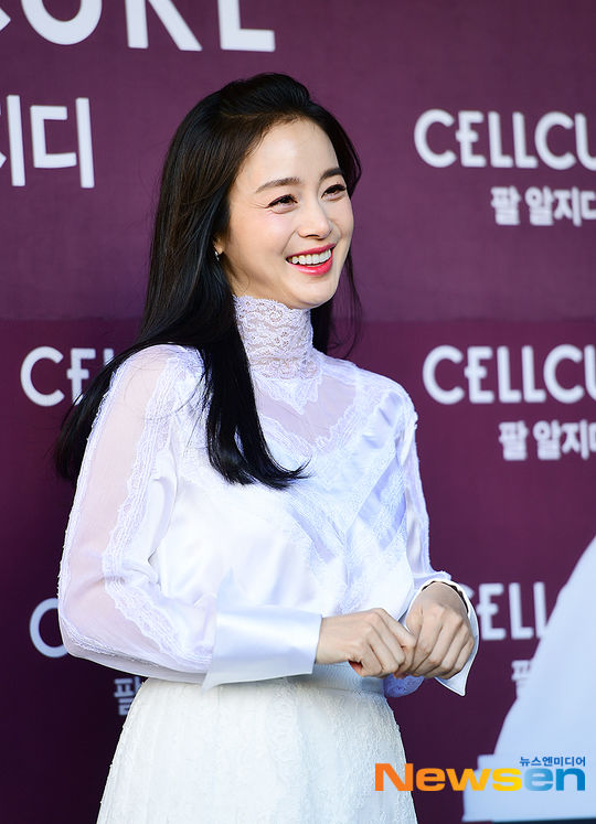 Kim Tae Hee vẫn đẹp bất chấp dù để lộ dấu hiệu lão hoá sau 2 lần sinh
