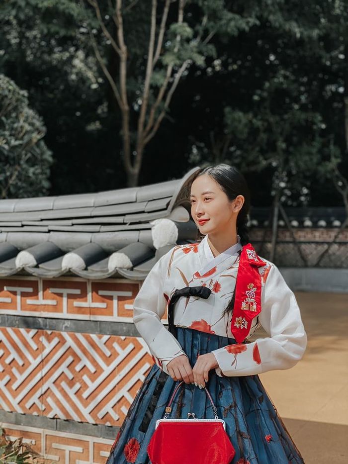 Lầy lội, lăn xả hết mình, Jun Vũ ghi điểm khi tham gia gameshow