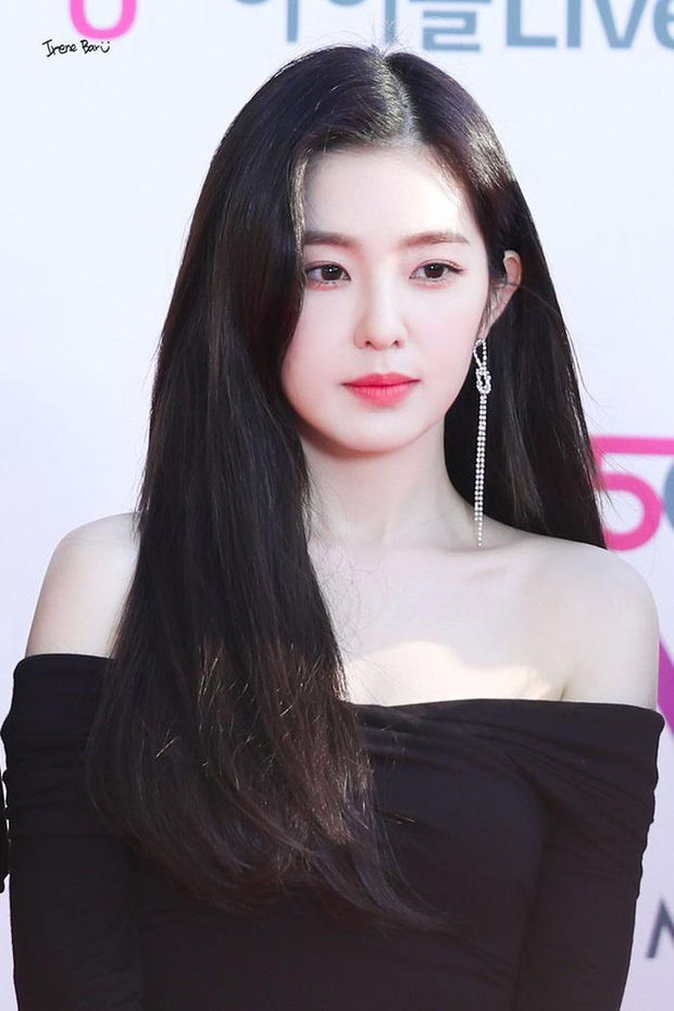 Lisa, Jennie vượt mặt sao Cbiz xếp đầu Top 10 mỹ nhân đẹp nhất Châu Á