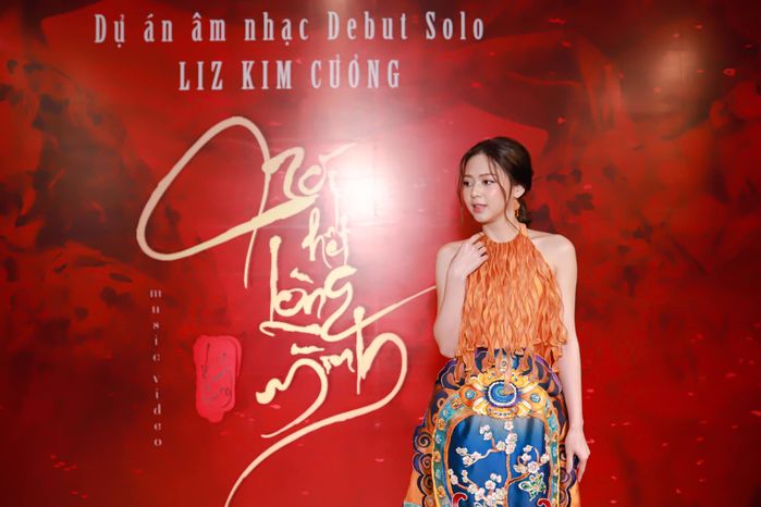 Liz Kim Cương ra mắt MV mới, chính thức debut solo