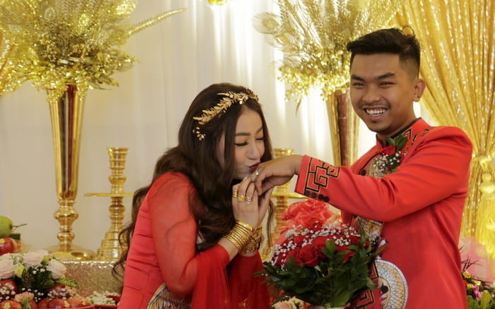 “Loá mắt” với sính lễ ngập vàng của mỹ nhân Việt trong ngày trọng đại