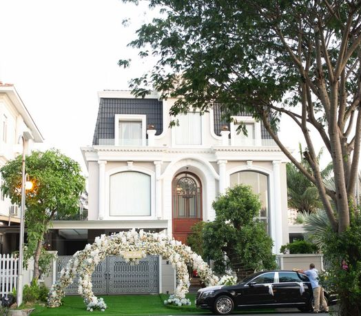 Loạt ảnh hiếm hoi trong lễ vu quy của công chúa bong bóng Bảo Thy