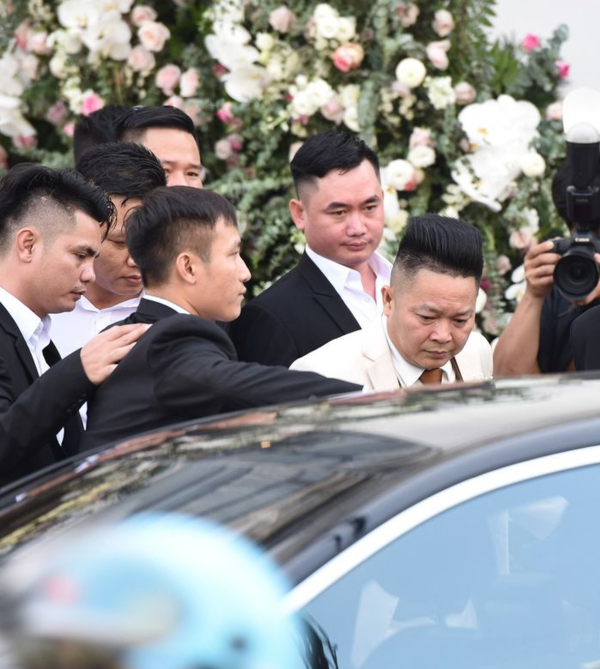 Loạt ảnh hiếm hoi trong lễ vu quy của công chúa bong bóng Bảo Thy
