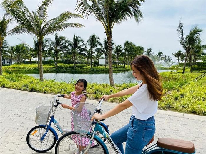 Lưu Hương Giang bình yên đón sinh nhật 36 tuổi bên Hồ Hoài Anh