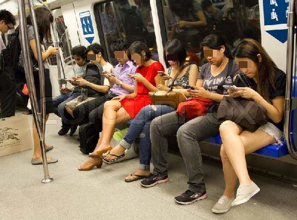 Mắc bệnh ảo tưởng sức mạnh và nhập viện tâm thần vì lướt mạng xã hội