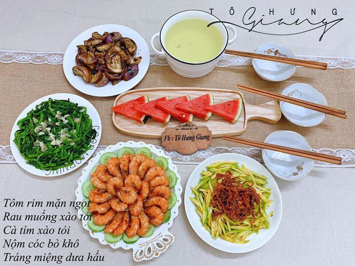 Khoe mâm cơm vừa ngon vừa đẹp, mẹ đảm Hà Nội tới tấp nhận lời khen