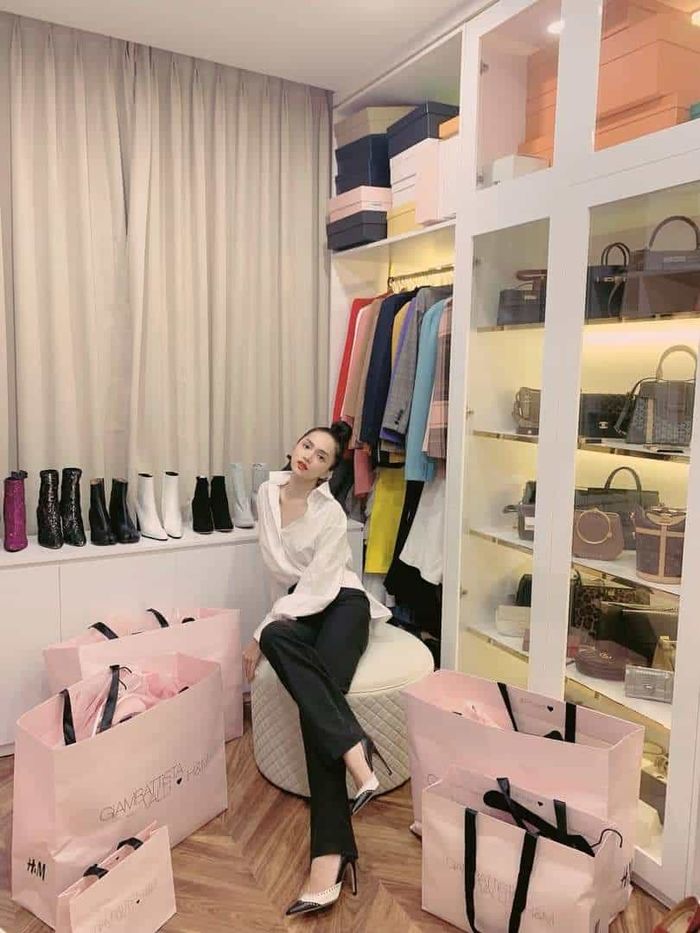 Mẹ con Ngọc Lan cover ảnh Nhi - Thắng, bộ 3 Tự Tâm nhắng nhít selfie