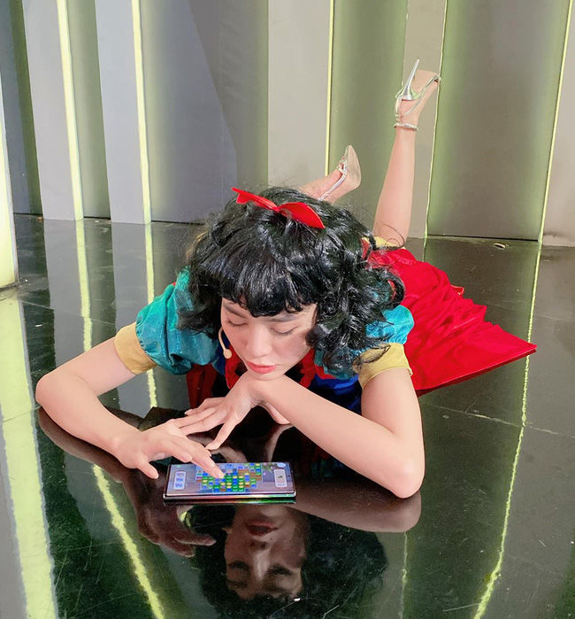 Mẹ con Ngọc Lan cover ảnh Nhi - Thắng, bộ 3 Tự Tâm nhắng nhít selfie