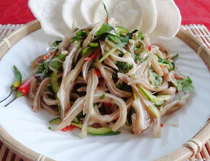Món ngon cực dễ làm từ tai heo đãi chồng dịp cuối tuần