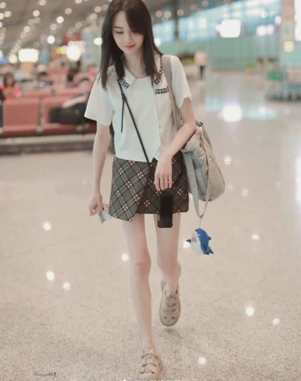 Muốn gầy, đẹp phải chấp nhận hi sinh, Dương Mịch chỉ dám ăn 1 cọng mì