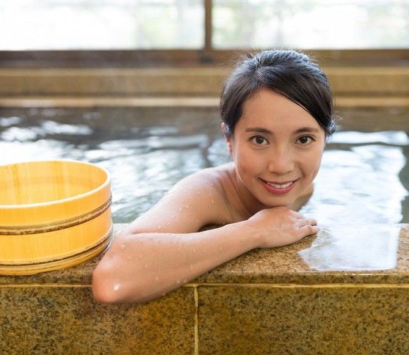 Dùng mặt nạ rong biển, nước vo gạo...cách giúp phụ nữ Nhật hồi xuân 