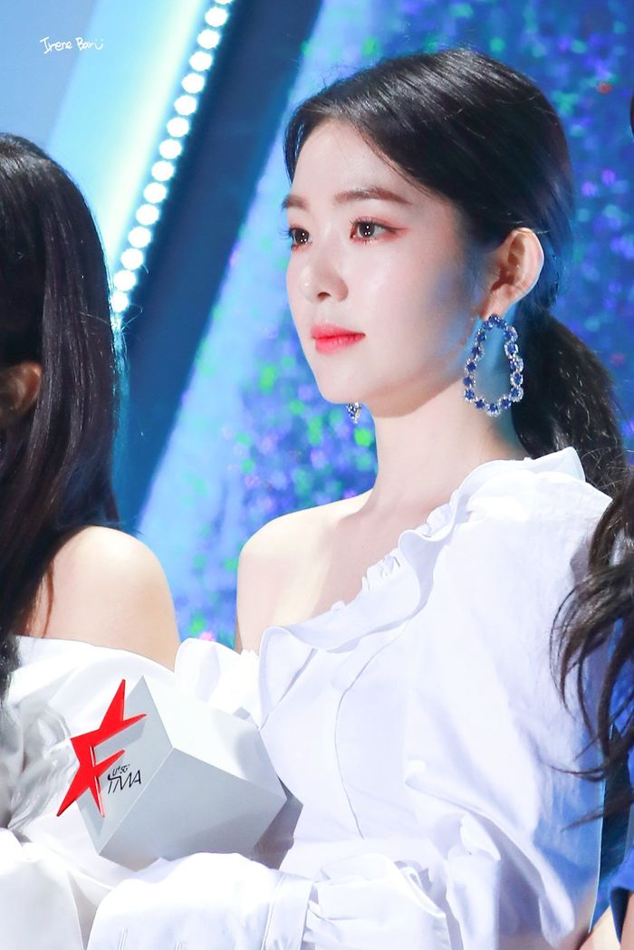 Mỹ nhân Kpop đọ thần thái xinh đẹp khi đeo khuyên tai