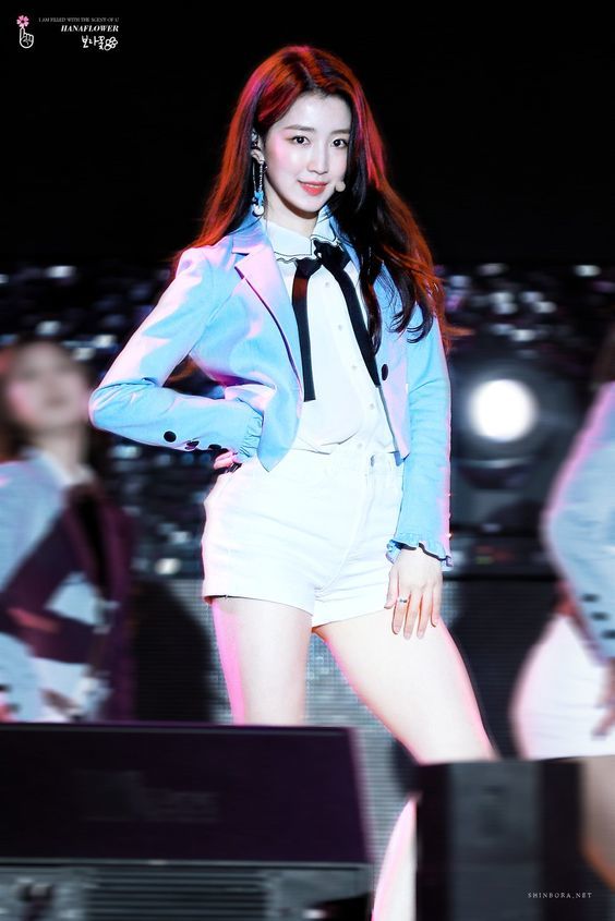 Mỹ nhân Kpop đọ thần thái xinh đẹp khi đeo khuyên tai