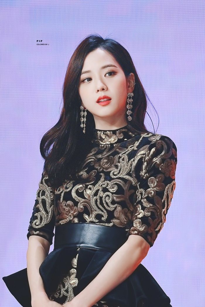 Mỹ nhân Kpop đọ thần thái xinh đẹp khi đeo khuyên tai