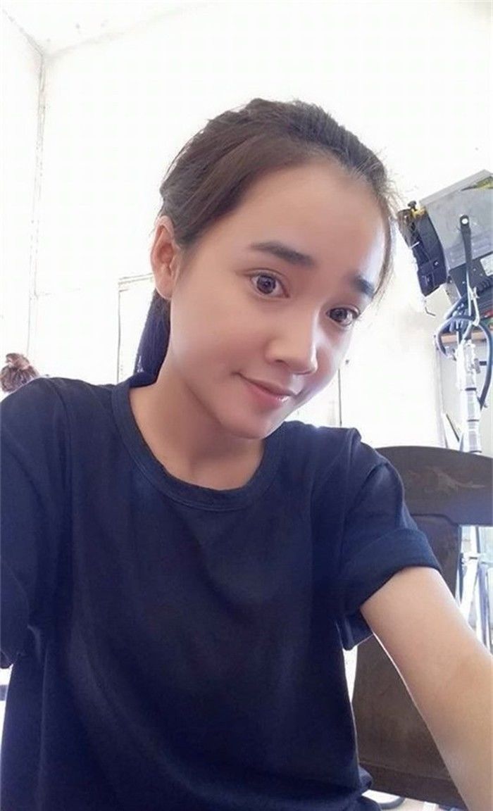 Mỹ nhân Việt lộ mặt mộc đẹp không tì vết, Chi Pu là đỉnh nhất