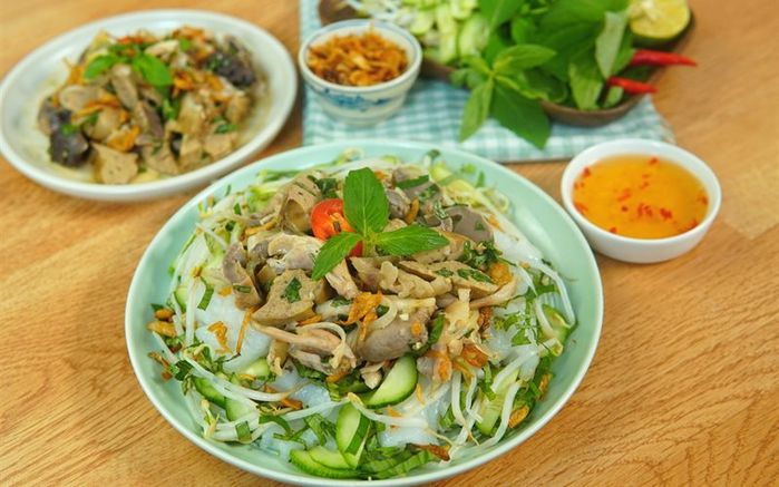 Ngoài bánh tráng nướng, ở Đà Lạt còn có thiên đường bánh siêu ngon