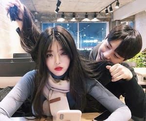Nghiện nói đùa có thể là dấu hiệu của các vấn đề thần kinh