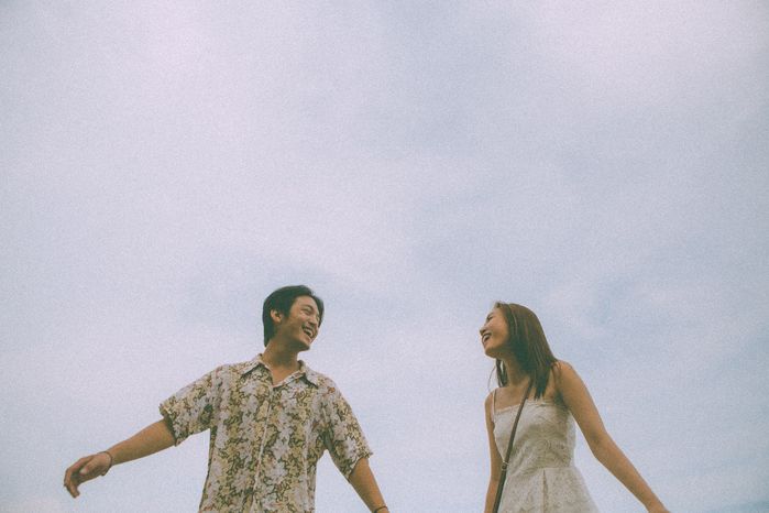 Nghiện nói đùa có thể là dấu hiệu của các vấn đề thần kinh