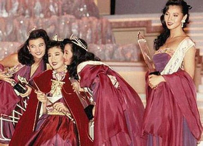 Ngô Ỷ Lợi - Nàng hậu từ tất cả chỉ vì Thành Long