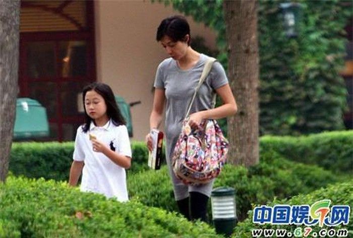 Ngô Ỷ Lợi - Nàng hậu từ tất cả chỉ vì Thành Long